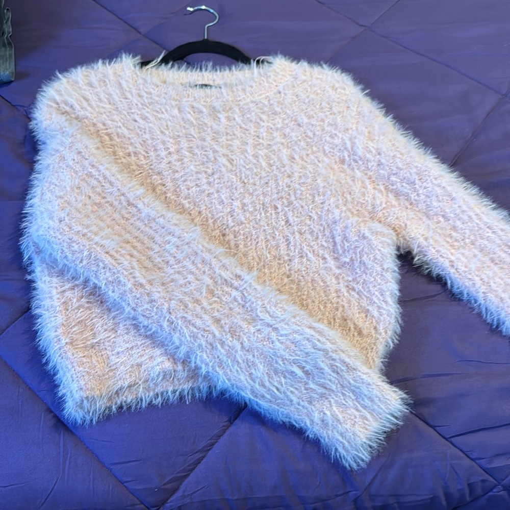 Sweater Crop